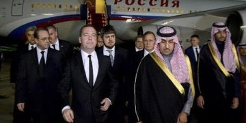 Spain’s King renounces father’s inheritance over alleged Saudi bribe.