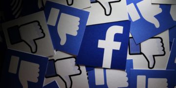 Facebook sacks engineer for exposing right wing bias.